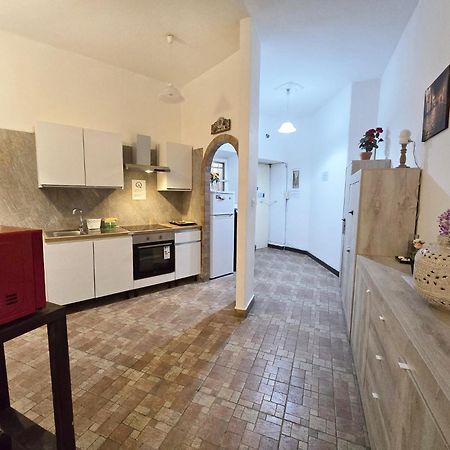 Hosting Flats Guesthouse Roma Eksteriør bilde