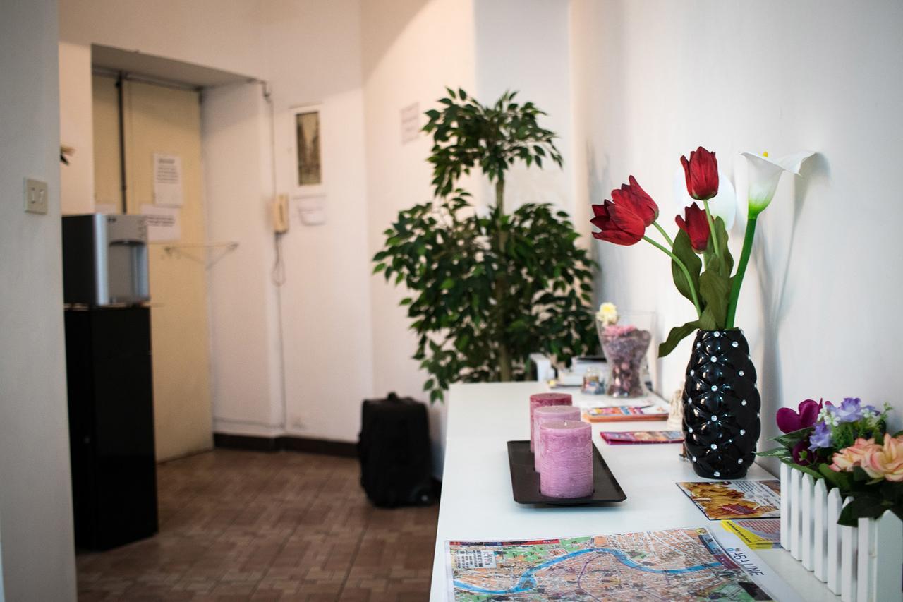 Hosting Flats Guesthouse Roma Eksteriør bilde