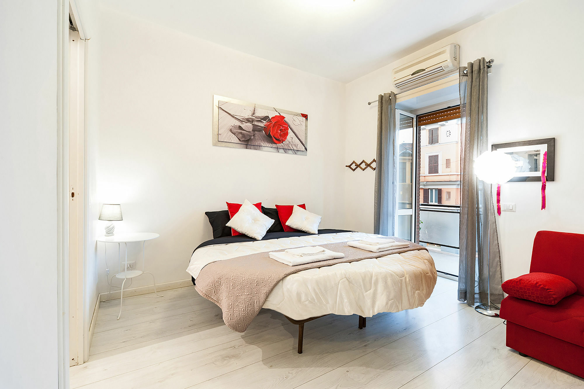 Hosting Flats Guesthouse Roma Eksteriør bilde