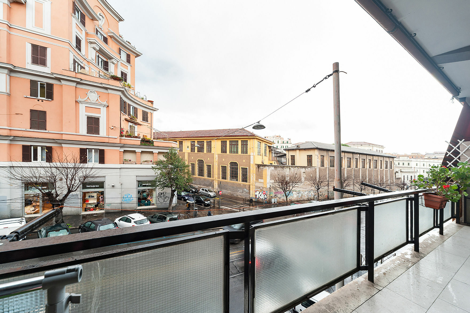 Hosting Flats Guesthouse Roma Eksteriør bilde