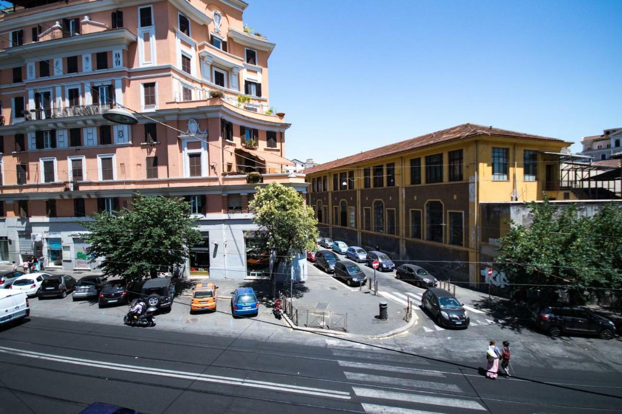 Hosting Flats Guesthouse Roma Eksteriør bilde