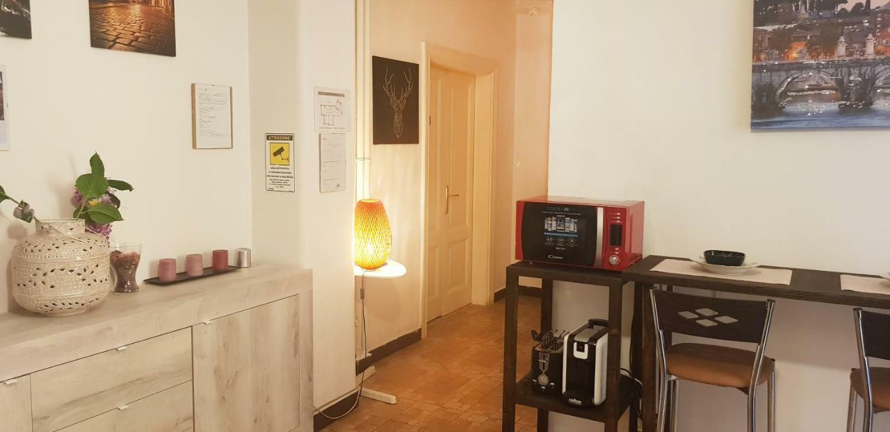 Hosting Flats Guesthouse Roma Eksteriør bilde