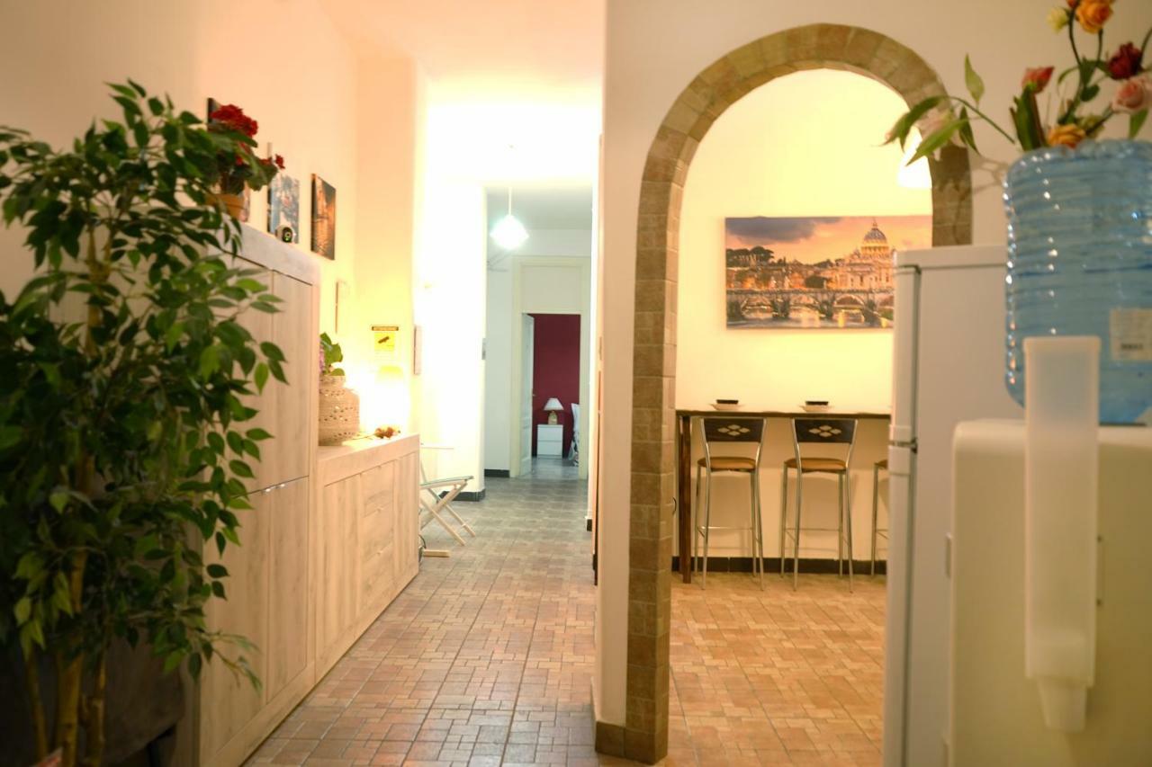 Hosting Flats Guesthouse Roma Eksteriør bilde
