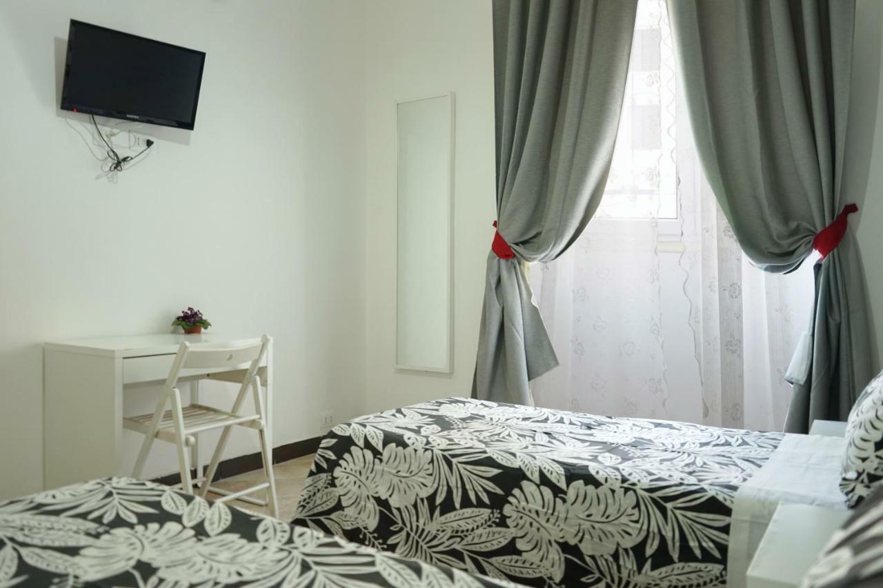 Hosting Flats Guesthouse Roma Eksteriør bilde